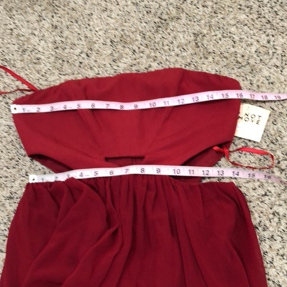 NWT Fame & Partners Formal Gown Maxi Dress Size 6 Red Cut Out Sides Strapless - Picture 7 of 9